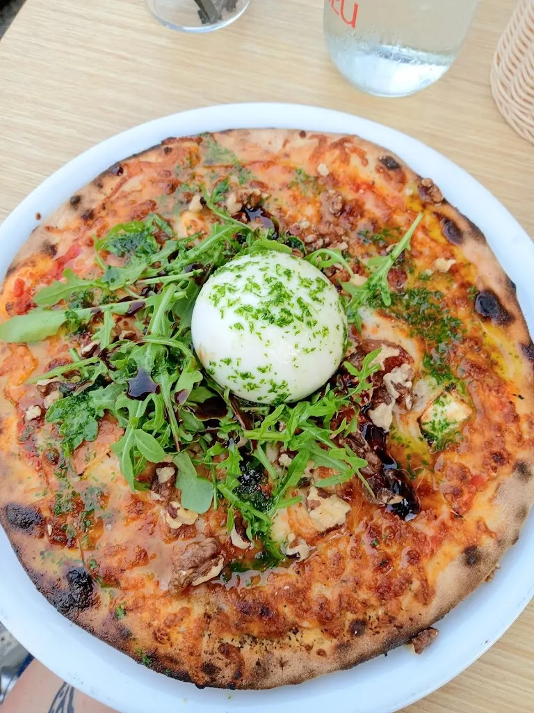 Emilie Baroin_Le Pamplona - SARL LORCHIDEE_Laruns_review