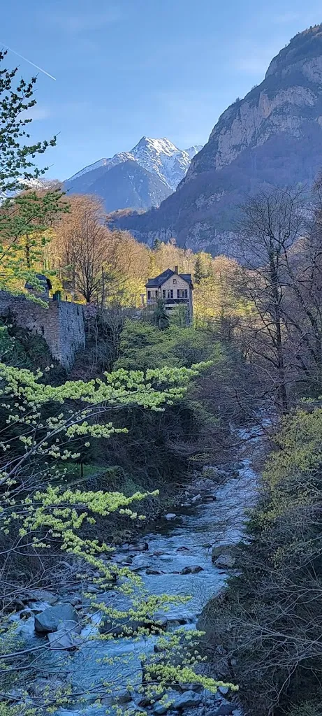 Marian Vasquez_Auberge la Caverne_Chaudes_review