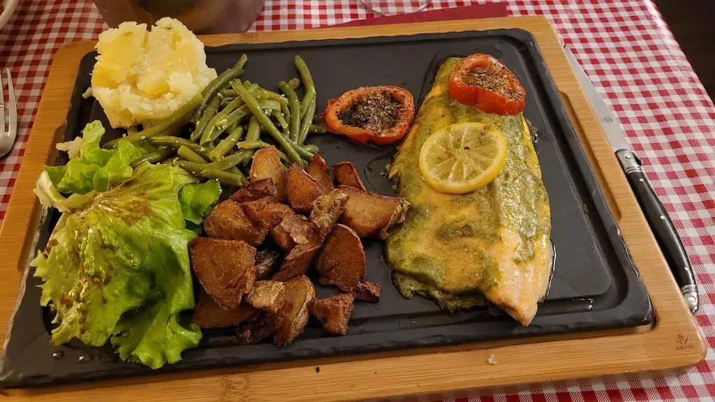 Menu_Restaurant de tradition Le SCHUSS (ouvert toute l'année)_Eaux-Bonnes_image_7