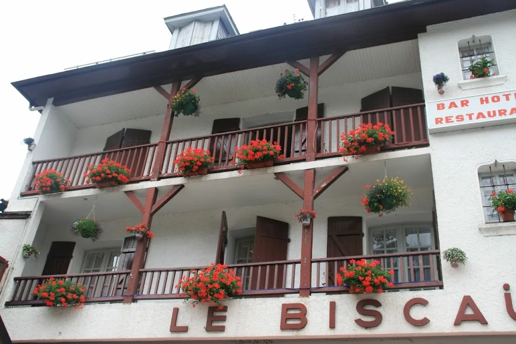 Hôtel Restaurant Le Biscau restaurant in Laruns