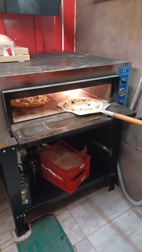 Fernando Beauvillain_Riri pizza_Barp_recensione