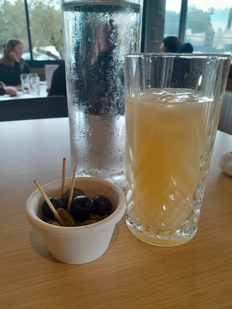 Xavier Coupry_L'Olea_Barp_review