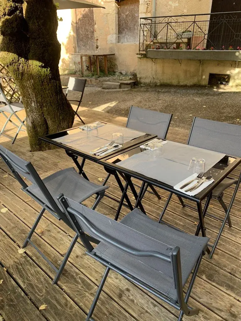 Le Restaurant l'Abreuvoir ristorante a Bugue