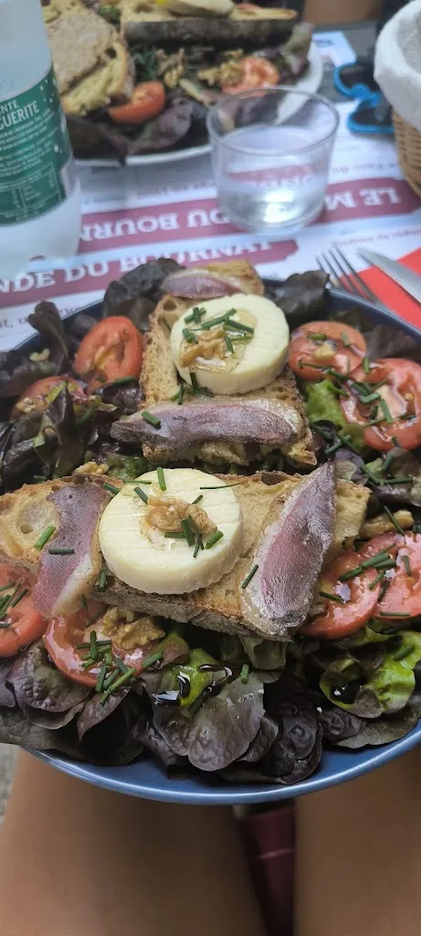 L- M_Au chai des Gouyates_Bugue_review