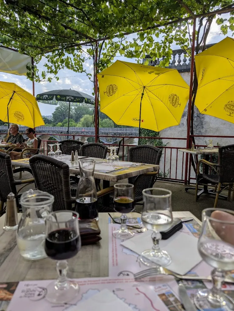 Brasserie Oscar_Bugue_slider_image_3