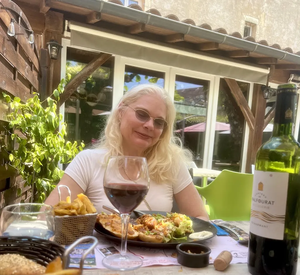 M. Péquegnat_Restaurant Les Plaisirs Gourmands_Bugue_review