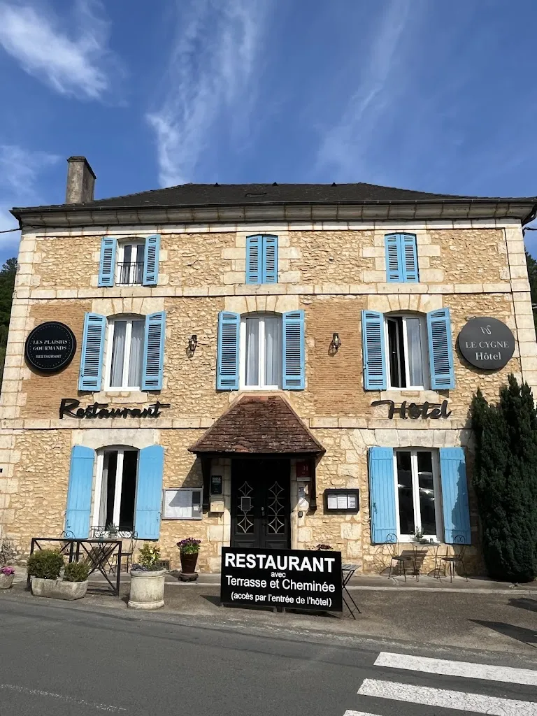 Restaurant Les Plaisirs Gourmands_Bugue_slider_image_3