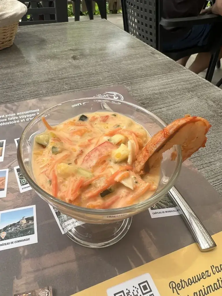 John-Pierre Newman_L'Antre-Potes_Bugue_review