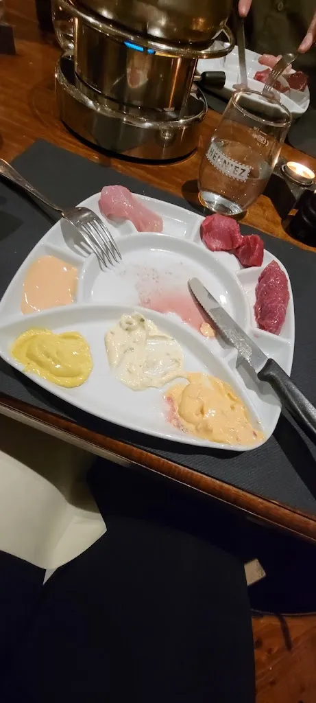 Bella Tucci_le Bourg-Ville_Martigny_review