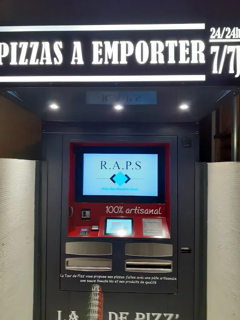 LA TOUR 2 PIZZ_Gua_slider_image_3