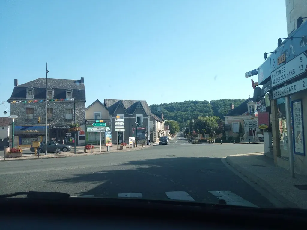 Le Bar Aux Maîtres_Lardin-Saint-Lazare_slider_image_2