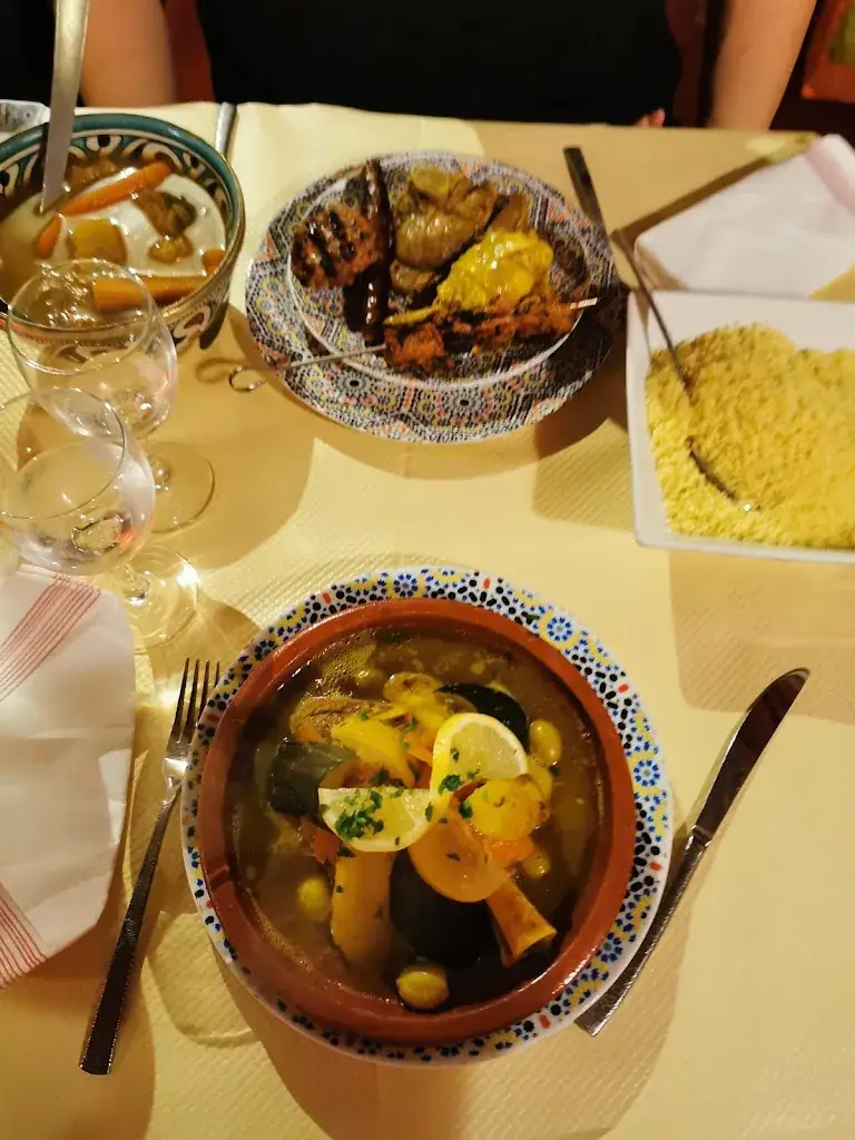 Xingrong Zong_Riad Marrakech_Bouscat_review