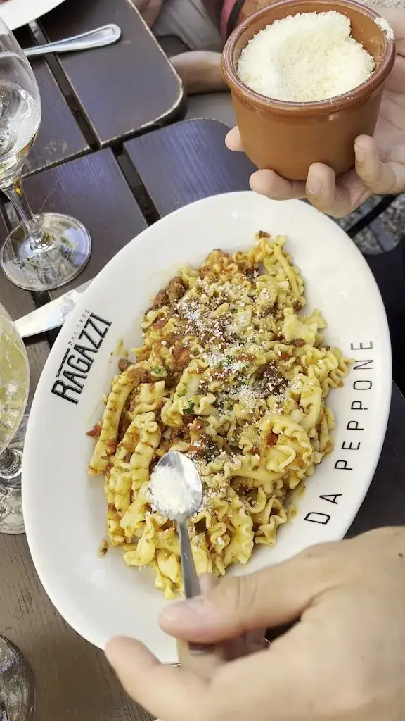 Ragazzi da Peppone_Bouscat_slider_image_2