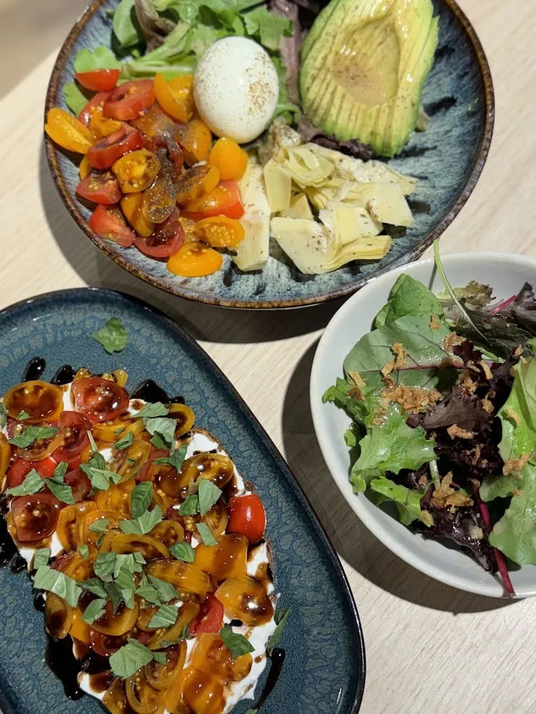 UTOPY_Bouscat_slider_image_2