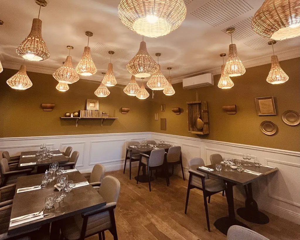 The Rostand Cafe_Haillan_slider_image_1