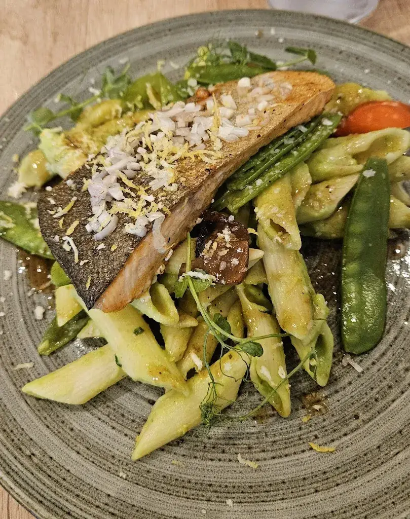 Virginie L_restaurant la vague gourmande_Saint-Médard-en-Jalles_review