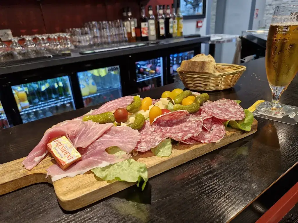 Hanuman restaurante en Palais-sur-Vienne