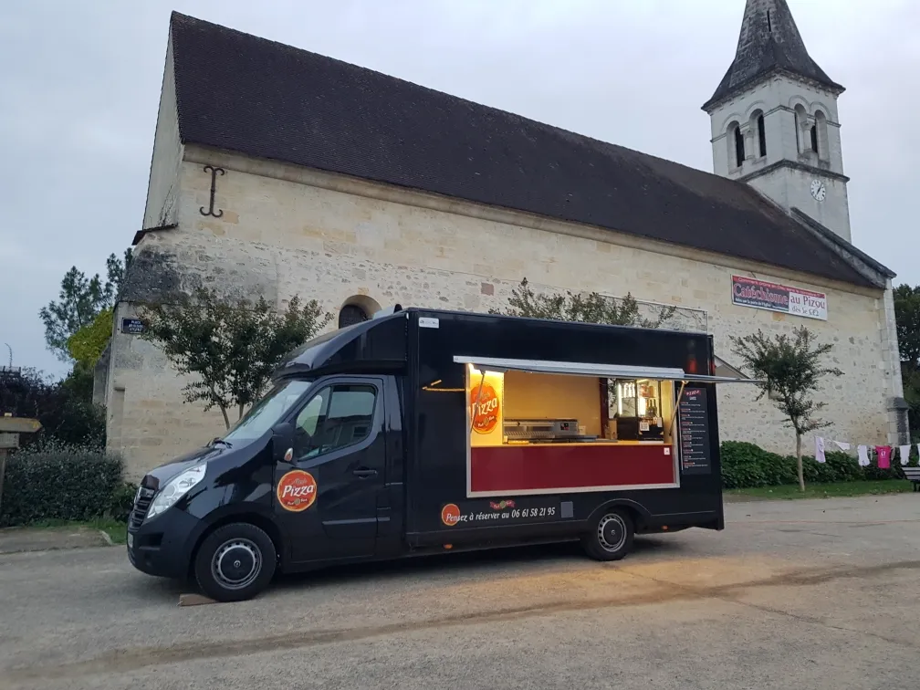 MADE IN PIZZA_Pizou_slider_image_2