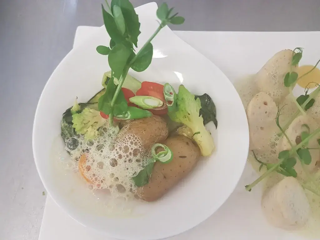 Restaurant L'instant Z_Thou_slider_image_3