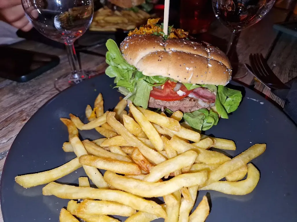 Steph D_L Ajonciere_Porge_review