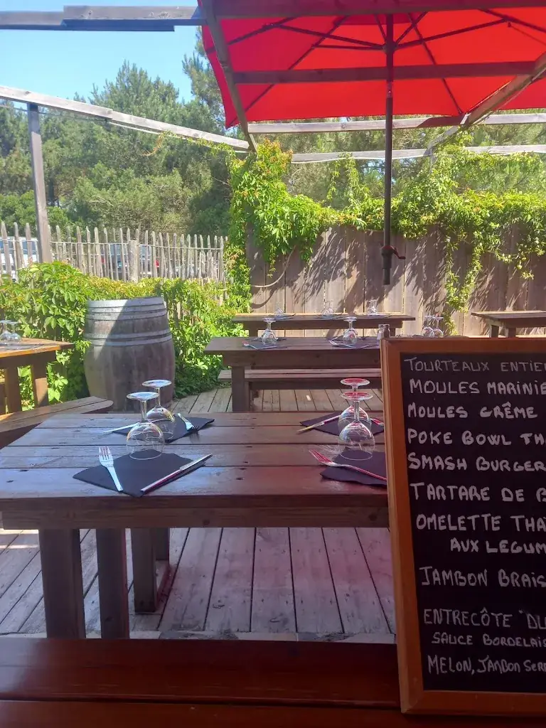 Le Cabanon restaurant in Porge