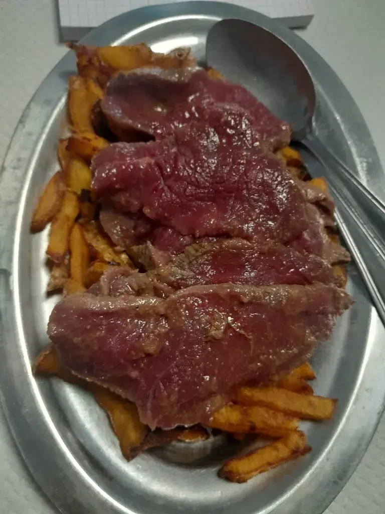 Xavier Coupry_LE PIREQUES_Léognan_review