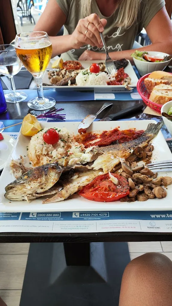 Linas Dailidonis_Bar Brasserie de l'Escale_Verdon-sur-Mer_review