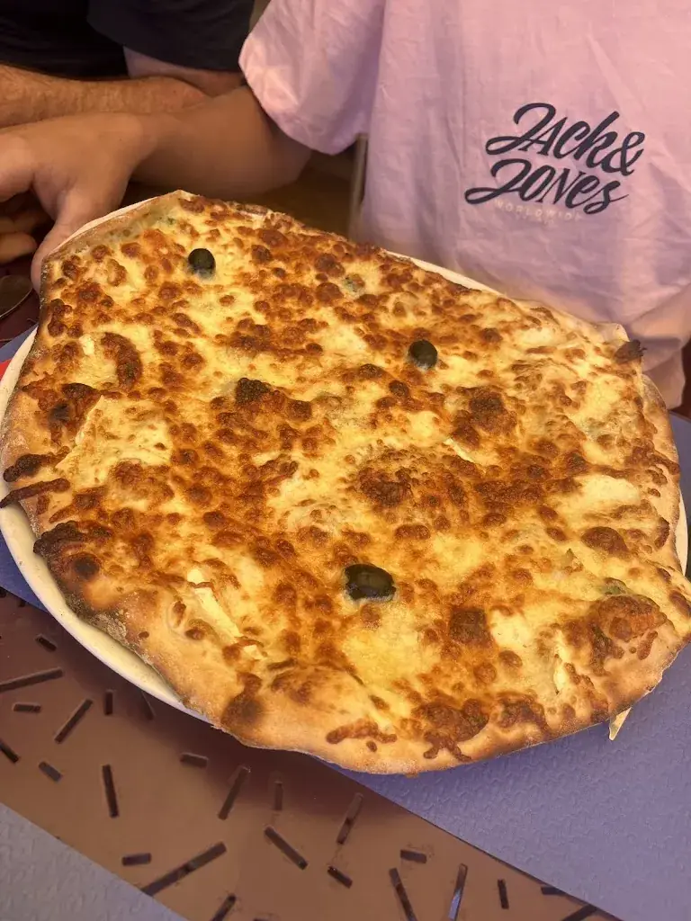 Amélie. Fox216_Ici ça Cro'c_Verdon-sur-Mer_review