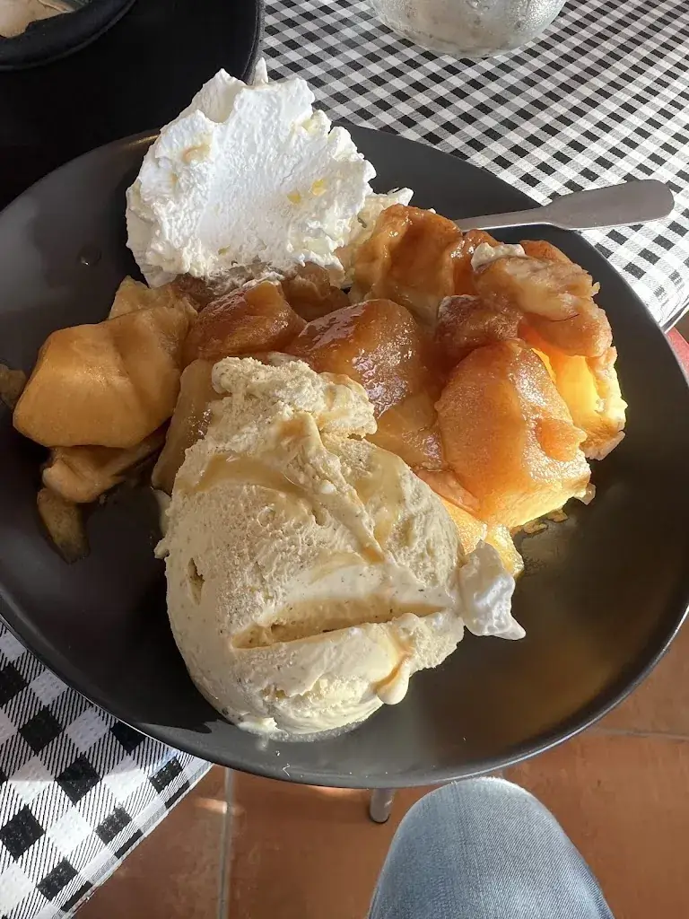 Etienne COLLAS_La Cantine_Verdon-sur-Mer_review