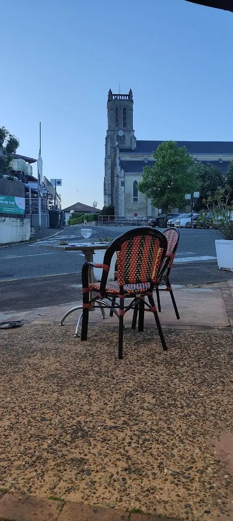 Le Pignon Restaurant in Léon