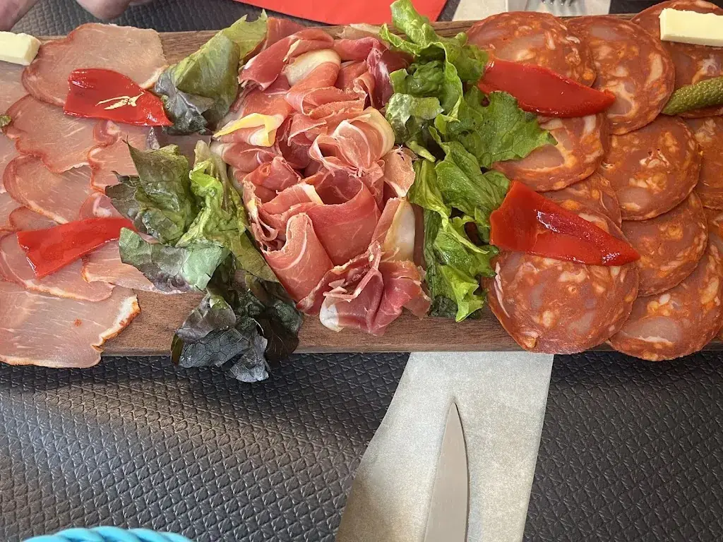 Renée Druart_Restaurant pizzeria et Brasserie du Marché_Léon_review