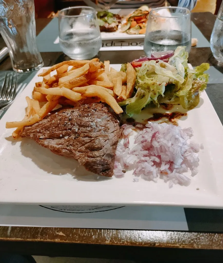 Hugues Bonnin_Le Comptoir - Brasserie_Peintures_review