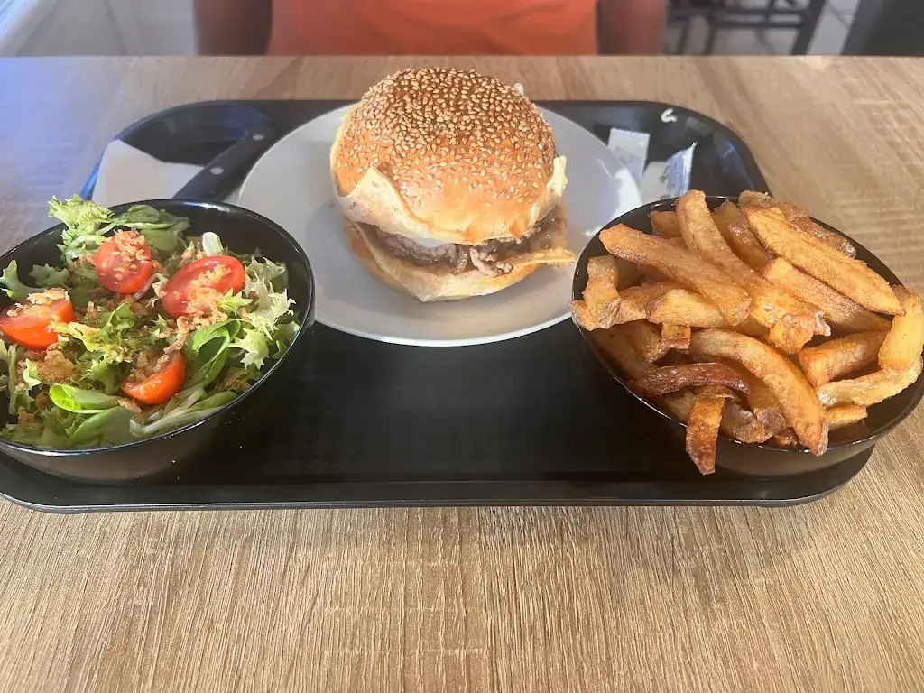 Jess Burger_Lesparre-Médoc_slider_image_3