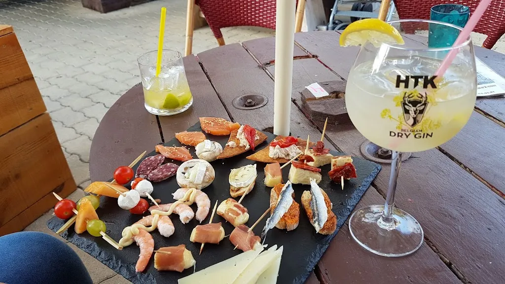 El Bar'rio_Mathes_slider_image_3