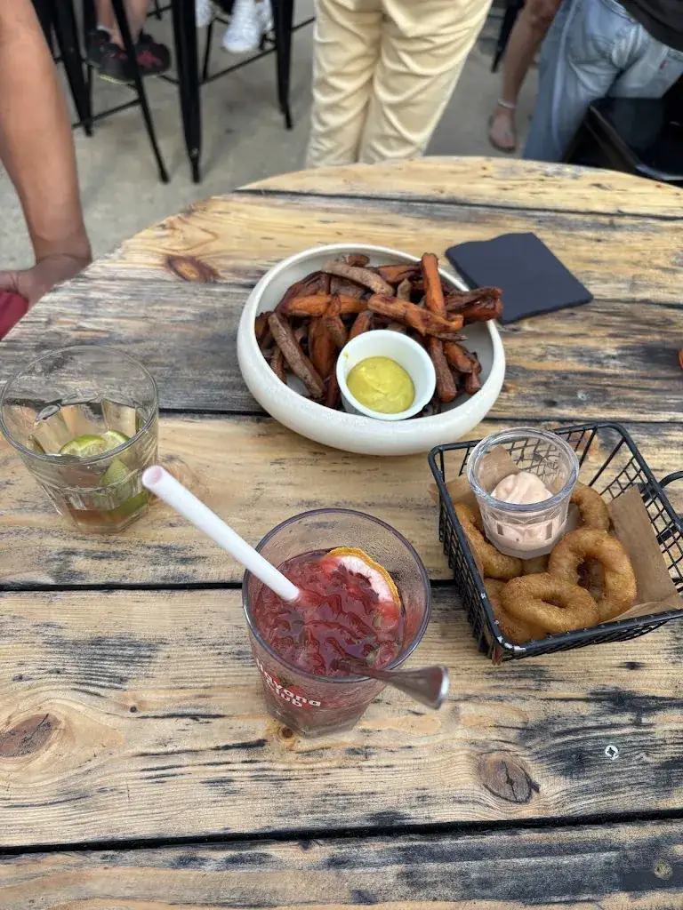 carol-anne delage_Les Copains d'abord_Mathes_Bewertung