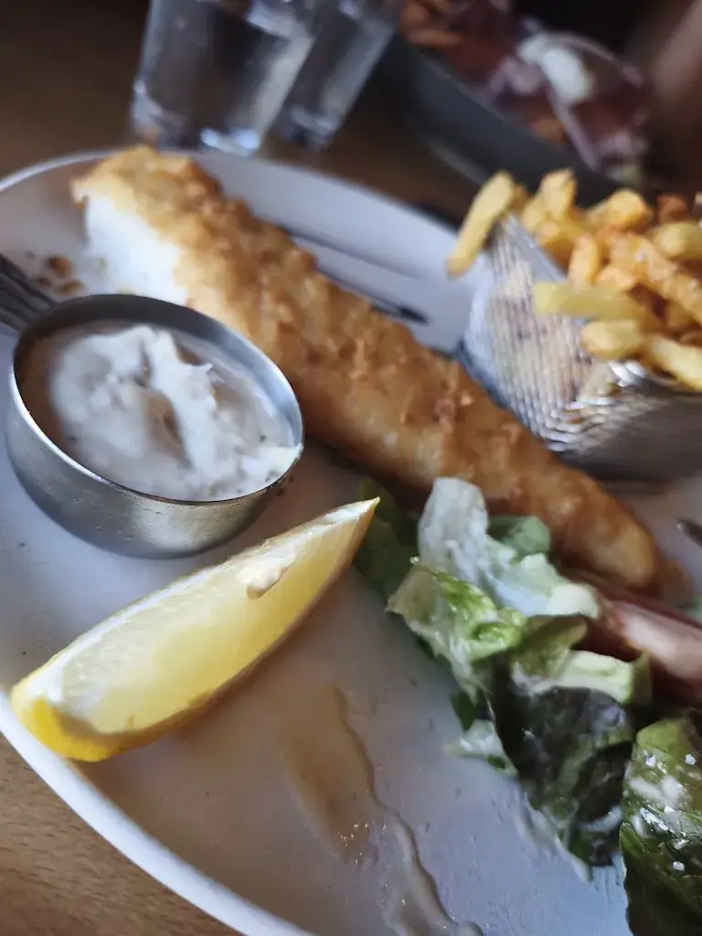 Stéphane GUERRY_Chez le P'tit Nicolas_Mathes_review