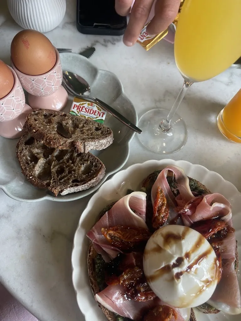 Eva Huber_Pour un brunch avec toi_Mathes_review