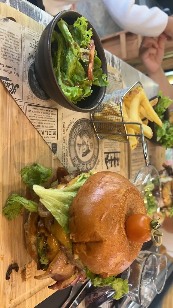 Melvyn Harrouet_Linsolite_Mathes_recensione