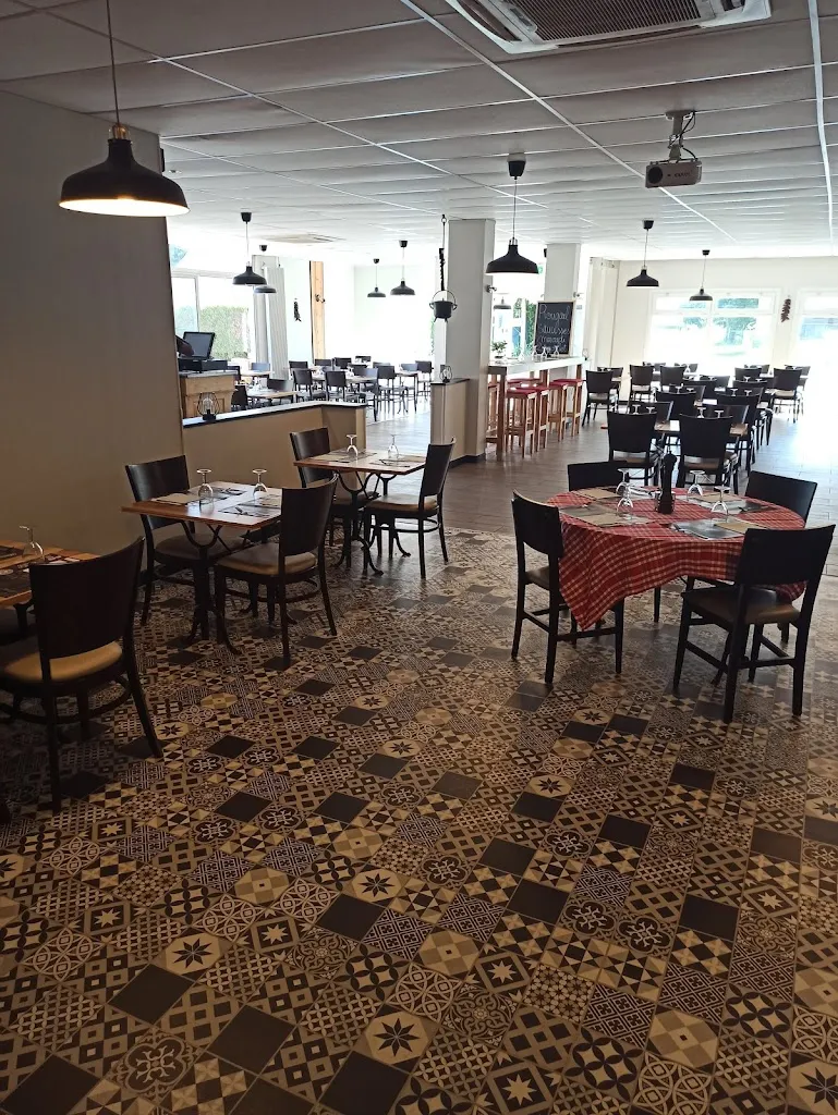 Le Lonjoie ristorante a Saint-Benoît