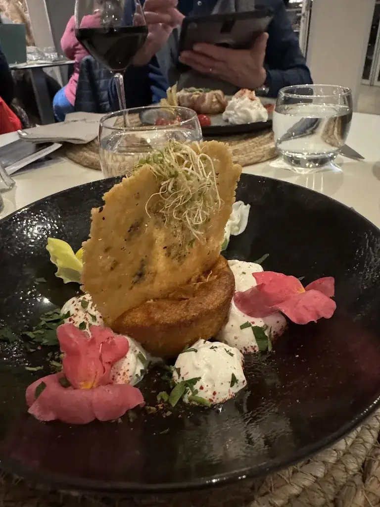 Tiphaine_L ESCARPOLETTE_Lescar_review