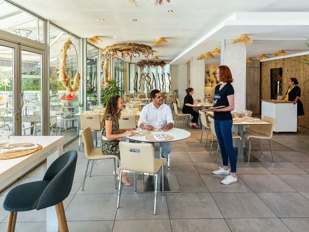 L ESCARPOLETTE restaurant in Lescar