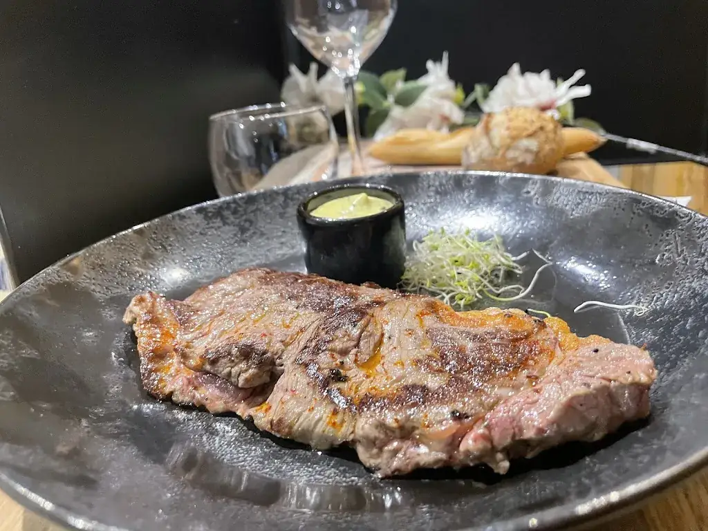 L ESCARPOLETTE_Lescar_slider_image_2