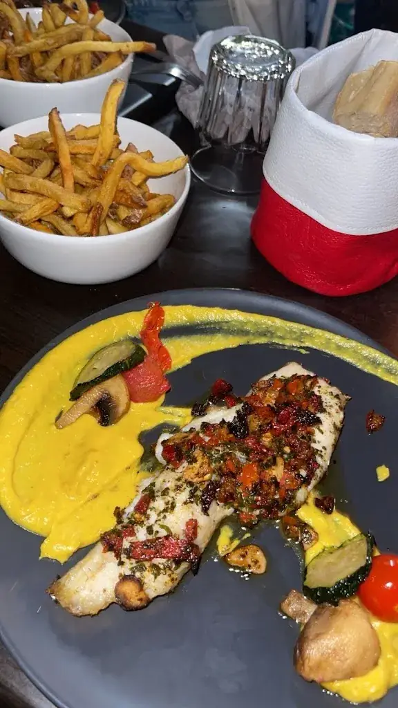 I_La parenthese_Lescar_review