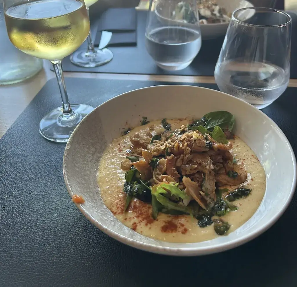 Raika charif_La parenthese_Lescar_review