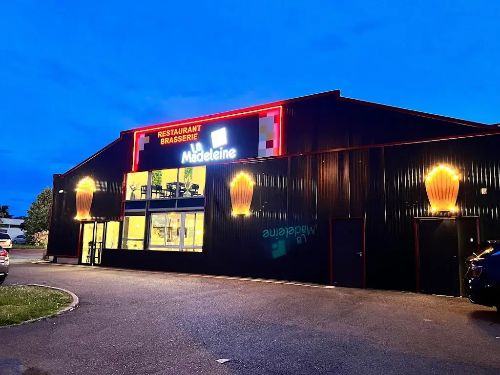 La Madeleine restaurant in Lescar