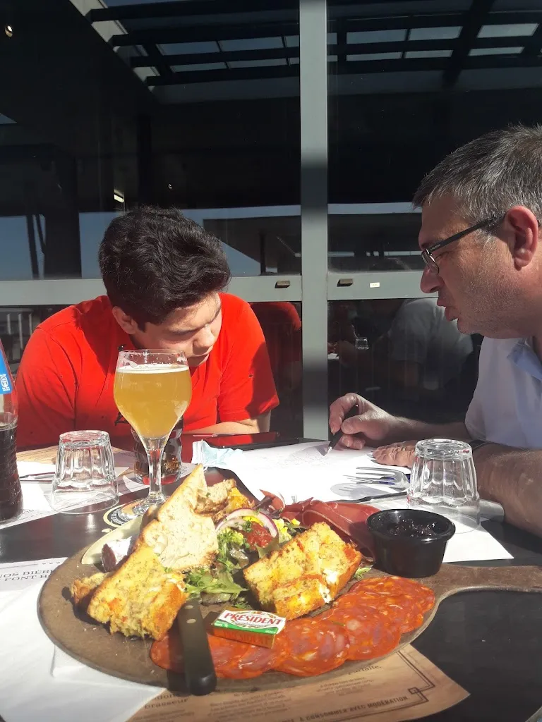 Fé De Leon_3 Brasseurs Pau Lescar_Lescar_review