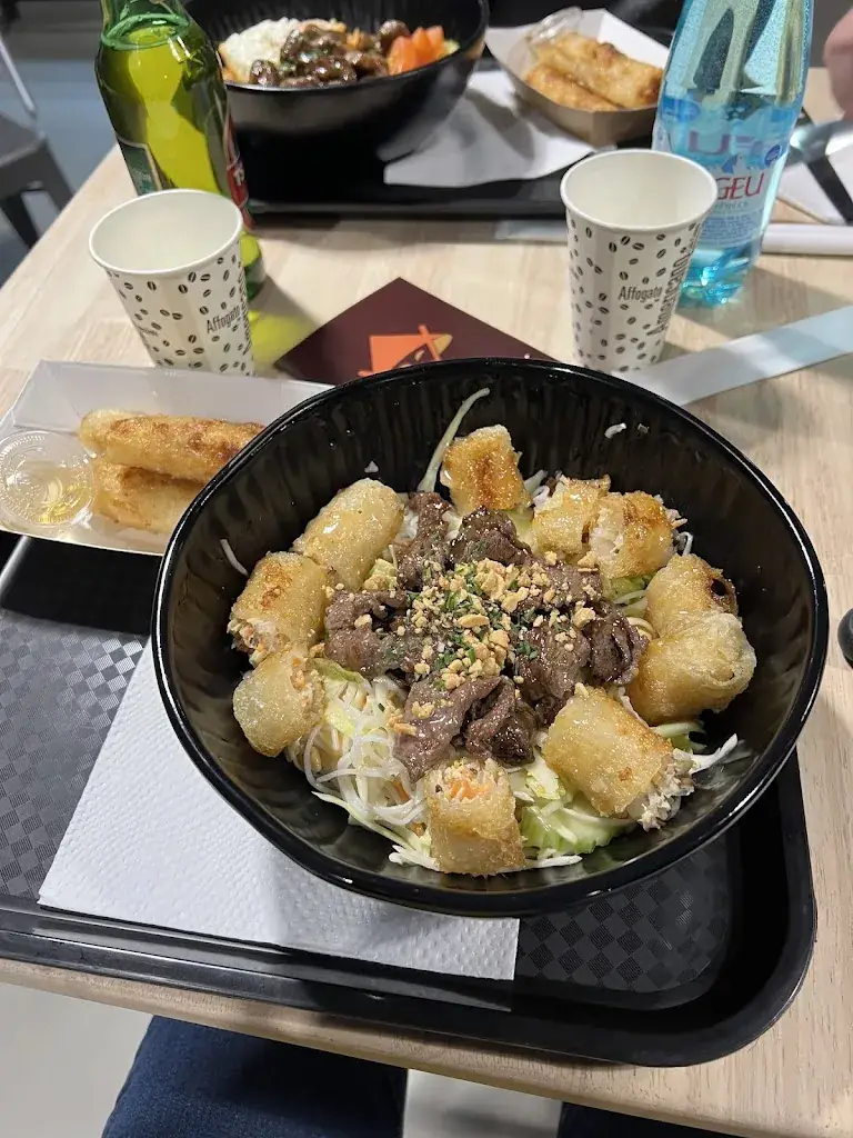 TCHIN-TCHIN WOK_Lescar_slider_image_3