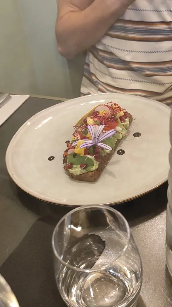 DA ENNIO_Lons_slider_image_2