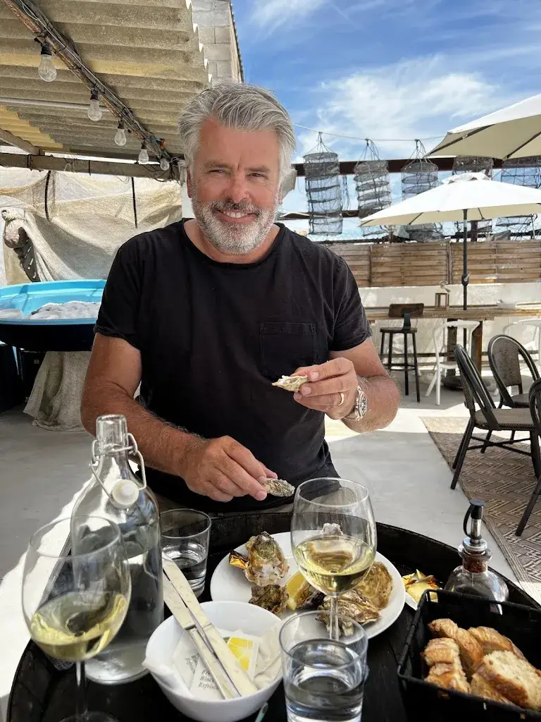 Anthony Paul_Les pieds dans l eau_Loupian_review