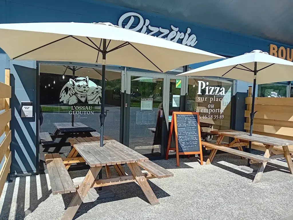 Pizzeria L'ossau glouton restaurant in Louvie-Juzon